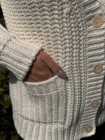 Damen Strickjacke mit Knöpfen